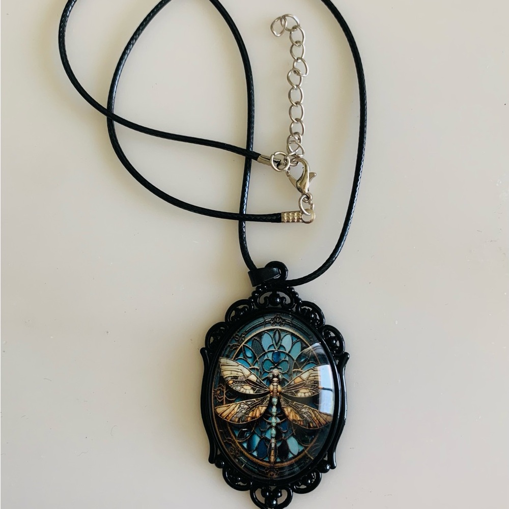 Elegant Black and Gold Dragonfly Pendant Necklace